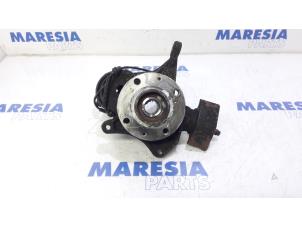 Gebruikte Asschenkel links-voor Citroen C5 II Berline (RC) 2.0 16V Prijs € 35,00 Margeregeling aangeboden door Maresia Parts