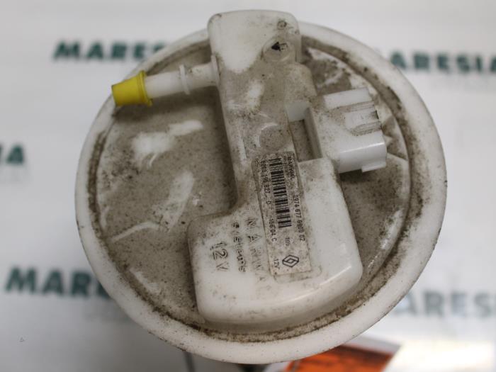 Gebruikte Tank element Pomp Renault Modus/Grand Modus (JP) 1.6 16V Prijs € 25,00 Margeregeling aangeboden door Maresia Parts
