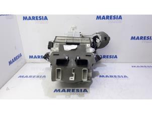 Gebruikte Chaufagebak Peugeot 308 (4A/C) 1.6 HDiF 16V Prijs € 210,00 Margeregeling aangeboden door Maresia Parts