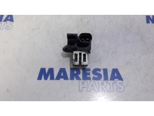 Gebruikte Koelvinweerstand Citroen C3 Picasso (SH) 1.2 12V PureTech 110 Prijs € 20,00 Margeregeling aangeboden door Maresia Parts