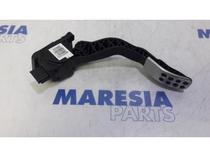 Gebruikte Sensor Gaspedaalpositie Citroen DS4 (NX) 1.6 16V THP Racing Prijs € 30,00 Margeregeling aangeboden door Maresia Parts