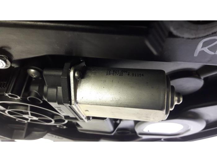 Ruitmechaniek 4Deurs rechts-achter van een Alfa Romeo Giulietta (940) 1.4 TB 16V 2010