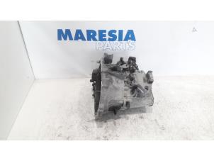 Gebruikte Versnellingsbak Citroen C4 Picasso (3D/3E) 1.6 BlueHDI 120 Prijs € 682,50 Margeregeling aangeboden door Maresia Parts