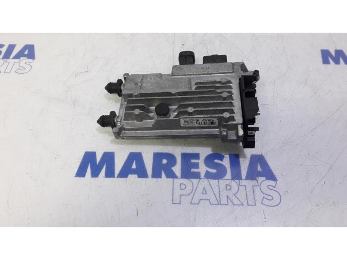 Gebruikte Start/Stop computer Citroen C4 Picasso (3D/3E) 1.6 BlueHDI 120 Prijs € 75,00 Margeregeling aangeboden door Maresia Parts
