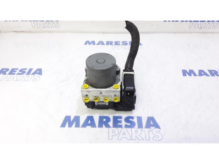Gebruikte ABS Pomp Citroen Jumpy (G9) 1.6 HDI Prijs € 145,19 Inclusief btw aangeboden door Maresia Parts