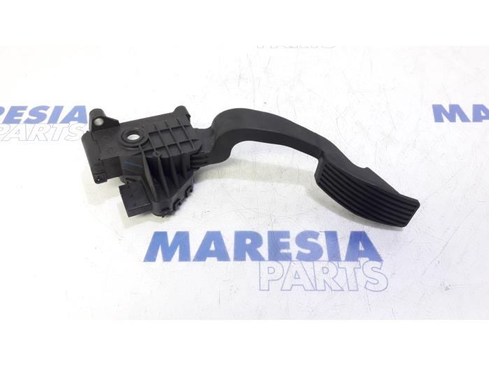 Gebruikte Sensor Gaspedaalpositie Alfa Romeo MiTo (955) 1.4 Turbo Multi Air 16V Prijs € 15,00 Margeregeling aangeboden door Maresia Parts