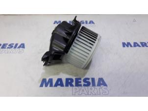 Gebruikte Aanjager Alfa Romeo MiTo (955) 1.4 Turbo Multi Air 16V Prijs € 25,00 Margeregeling aangeboden door Maresia Parts