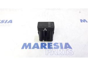 Gebruikte Sensor (overige) Citroen C4 Picasso (UD/UE/UF) 2.0 HDiF 16V 135 Prijs € 50,00 Margeregeling aangeboden door Maresia Parts