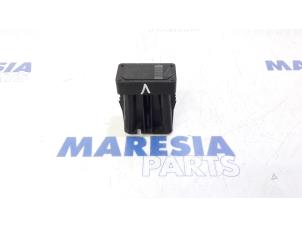 Gebruikte Sensor (overige) Citroen C4 Picasso (UD/UE/UF) 2.0 HDiF 16V 135 Prijs € 50,00 Margeregeling aangeboden door Maresia Parts