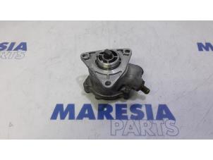 Gebruikte Vacuumpomp (Diesel) Fiat Stilo MW (192C) 1.9 JTD 115 Prijs € 35,00 Margeregeling aangeboden door Maresia Parts