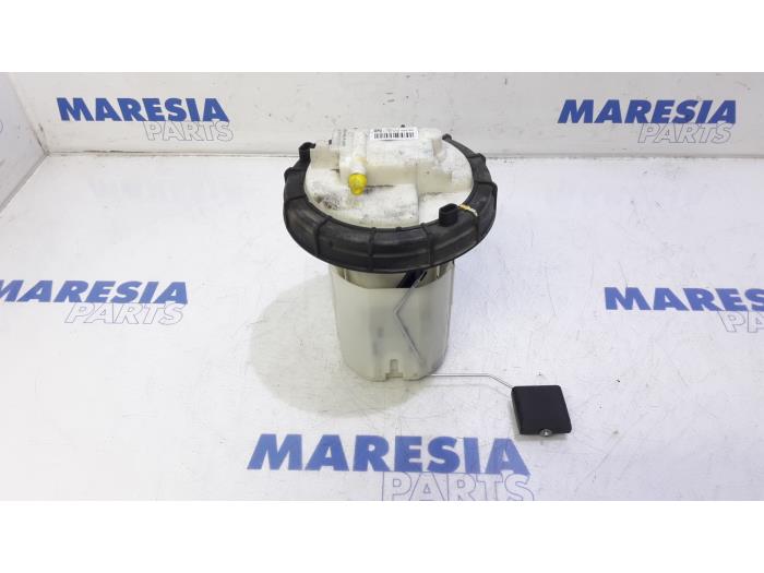 Gebruikte Tank element Pomp Citroen Berlingo Cinqspace, Multispace 1.6i Prijs € 35,00 Margeregeling aangeboden door Maresia Parts