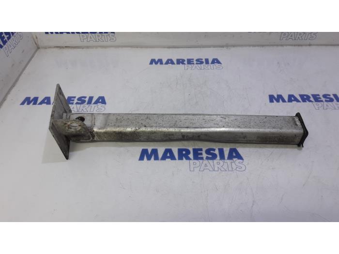 Gebruikte Subframe Citroen Berlingo Cinqspace, Multispace 1.6i Prijs € 50,00 Margeregeling aangeboden door Maresia Parts