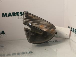 Gebruikte Knipperlicht links Alfa Romeo 147 (937) 2.0 Twin Spark 16V Prijs € 10,00 Margeregeling aangeboden door Maresia Parts