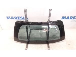 Gebruikte Achterruit Citroen C4 Grand Picasso (UA) 2.0 HDiF 16V 135 Prijs € 157,50 Margeregeling aangeboden door Maresia Parts
