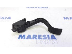 Gebruikte Sensor Gaspedaalpositie Citroen C4 Grand Picasso (UA) 2.0 HDiF 16V 135 Prijs € 30,00 Margeregeling aangeboden door Maresia Parts