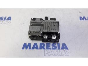 Gebruikte Start/Stop computer Peugeot 2008 (CU) 1.2 12V e-THP PureTech 110 Prijs € 49,99 Margeregeling aangeboden door Maresia Parts