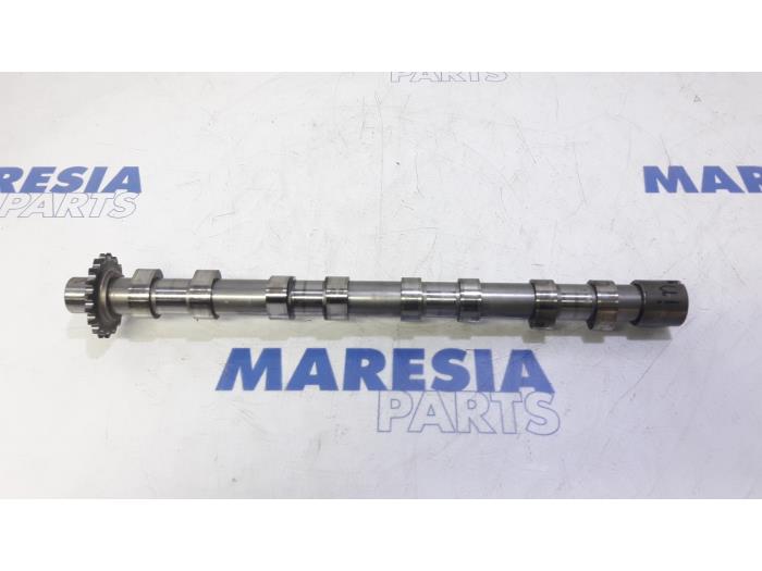 Gebruikte Nokkenas Peugeot Expert (G9) 2.0 HDiF 16V 130 Prijs € 105,00 Margeregeling aangeboden door Maresia Parts