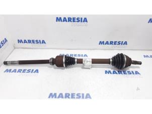 Gebruikte Steekas rechts-voor Peugeot Partner (GC/GF/GG/GJ/GK) 1.6 HDI 75 Phase 1 Prijs € 29,99 Margeregeling aangeboden door Maresia Parts