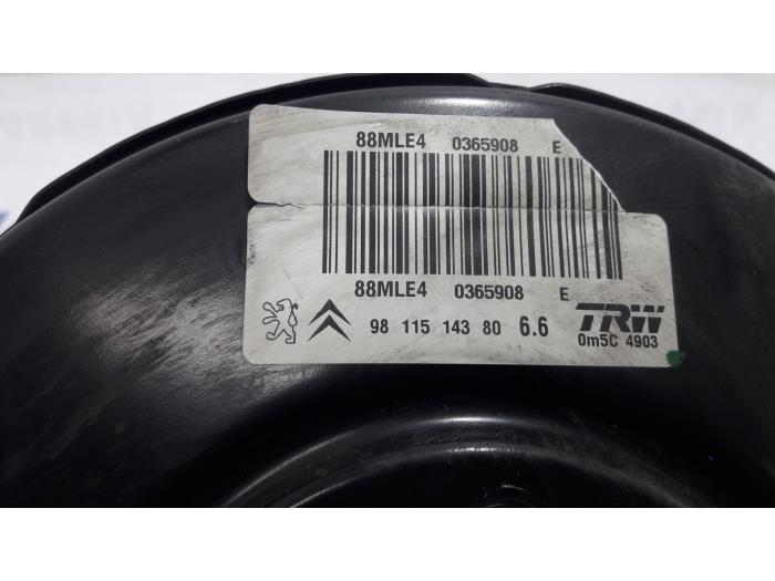 Rembekrachtiger van een Citroën C4 Cactus (0B/0P) 1.6 Blue Hdi 100 2016