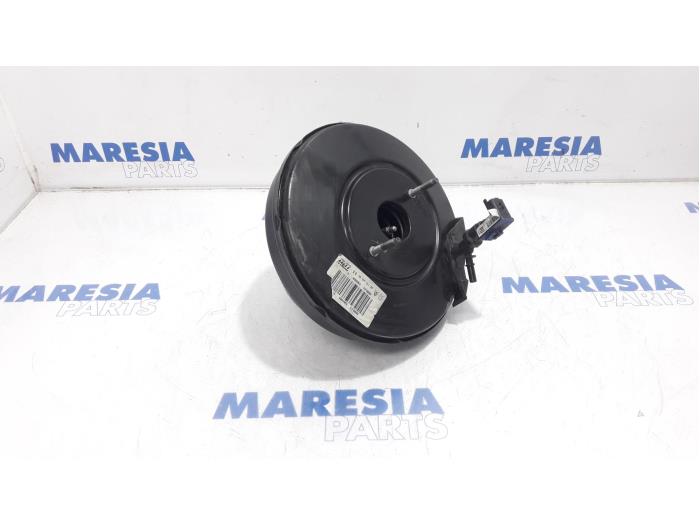 Rembekrachtiger van een Citroën C4 Cactus (0B/0P) 1.6 Blue Hdi 100 2016