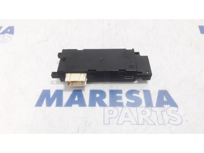 Gebruikte Bluetooth module Peugeot 207 CC (WB) 1.6 16V Prijs € 75,00 Margeregeling aangeboden door Maresia Parts