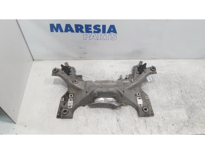 Gebruikte Subframe Citroen C5 III Berline (RD) 1.6 HDiF 16V Prijs € 75,00 Margeregeling aangeboden door Maresia Parts