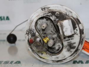 Gebruikte Tank element Pomp Alfa Romeo GT (937) 1.9 JTD 16V Multijet Prijs € 50,00 Margeregeling aangeboden door Maresia Parts