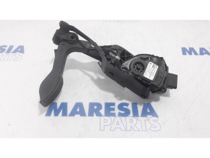 Gebruikte Gaspedaalpositie Sensor Fiat Scudo (270) 2.0 D Multijet Prijs € 60,00 Margeregeling aangeboden door Maresia Parts