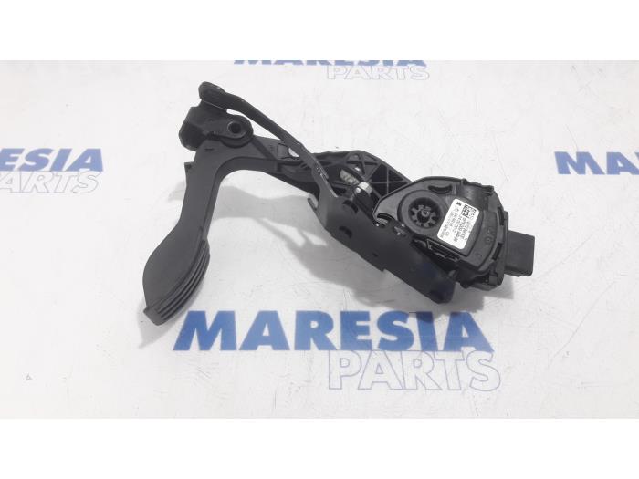 Gebruikte Gaspedaalpositie Sensor Citroen Jumpy (G9) 2.0 HDiF 16V 125 Prijs € 90,75 Inclusief btw aangeboden door Maresia Parts