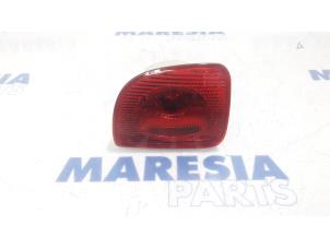 Gebruikte Mistachterlicht Renault Kangoo Be Bop (KW) 1.5 dCi 90 FAP Prijs € 18,15 Inclusief btw aangeboden door Maresia Parts