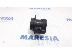 Gebruikte Luchthoeveelheidsmeter Citroen Jumpy (G9) 2.0 HDiF 16V 125 Prijs € 41,14 Inclusief btw aangeboden door Maresia Parts