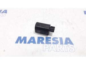 Gebruikte Relais Citroen Jumpy (G9) 2.0 HDiF 16V 125 Prijs € 42,35 Inclusief btw aangeboden door Maresia Parts