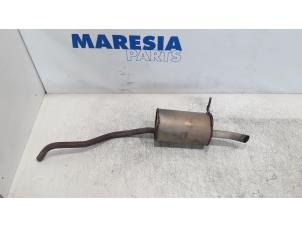 Gebruikte Uitlaat Einddemper Renault Clio IV (5R) 0.9 Energy TCE 90 12V Prijs € 40,00 Margeregeling aangeboden door Maresia Parts
