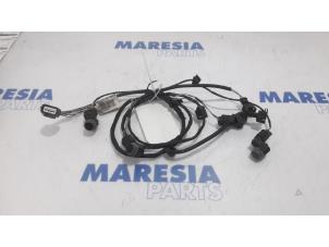 Gebruikte PDC Sensor Renault Grand Scénic III (JZ) 1.5 dCi 110 Prijs € 105,00 Margeregeling aangeboden door Maresia Parts