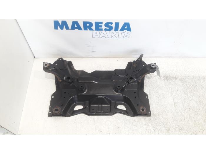 Gebruikte Subframe Peugeot 508 (8D) 1.6 THP 16V Prijs € 74,90 Margeregeling aangeboden door Maresia Parts