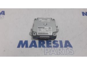 Gebruikte Camera module Renault Grand Scénic III (JZ) 1.5 dCi 110 Prijs € 157,50 Margeregeling aangeboden door Maresia Parts