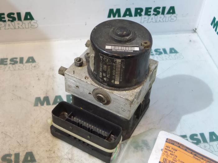 Gebruikte ABS Pomp Renault Vel Satis (BJ) 3.0 dCi V6 24V Prijs € 157,50 Margeregeling aangeboden door Maresia Parts