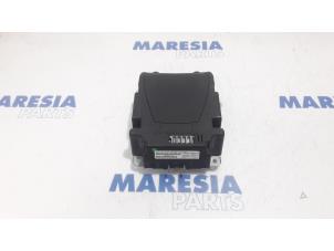 Gebruikte Head-up display Peugeot 508 (8D) 1.6 THP 16V Prijs € 262,50 Margeregeling aangeboden door Maresia Parts