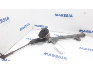 Gebruikte Stuurhuis Renault Clio Prijs € 75,00 Margeregeling aangeboden door Maresia Parts