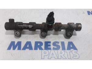 Gebruikte Verstuiver brug Renault Trafic New (FL) 2.0 dCi 16V 115 Prijs € 54,45 Inclusief btw aangeboden door Maresia Parts