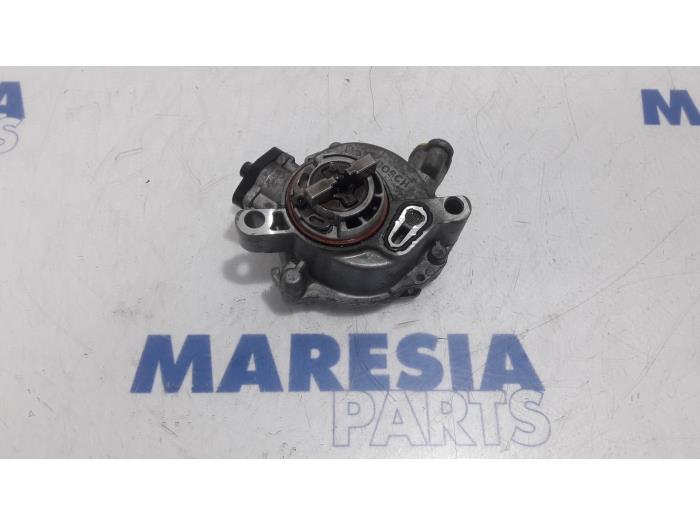 Gebruikte Vacuumpomp (Diesel) Citroen C4 Grand Picasso (3A) 1.6 HDiF 115 Prijs € 35,00 Margeregeling aangeboden door Maresia Parts