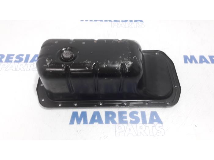 Gebruikte Carterpan Citroen C4 Grand Picasso (3A) 1.6 HDiF 115 Prijs € 29,99 Margeregeling aangeboden door Maresia Parts