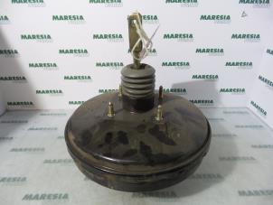 Gebruikte Rembooster Renault Megane Scénic (JA) 2.0 RT Prijs € 35,00 Margeregeling aangeboden door Maresia Parts