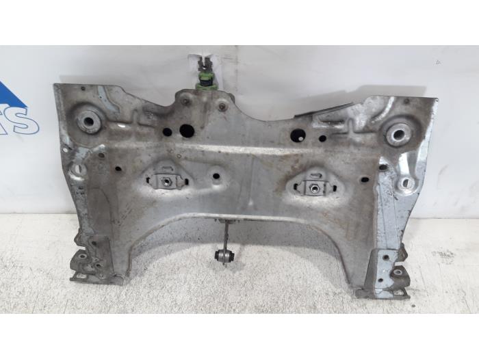 Subframe van een Renault Clio IV Estate/Grandtour (7R) 0.9 Energy TCE 12V 2013