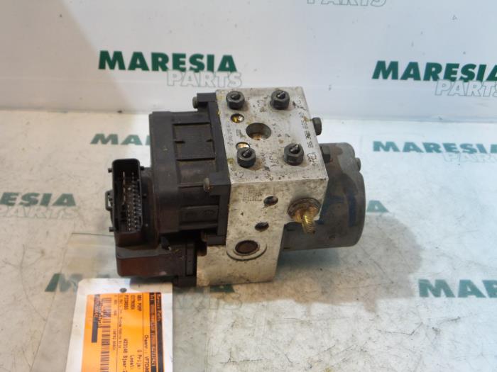Gebruikte ABS Pomp Citroen Xsara Picasso (CH) 1.6 Prijs € 105,00 Margeregeling aangeboden door Maresia Parts