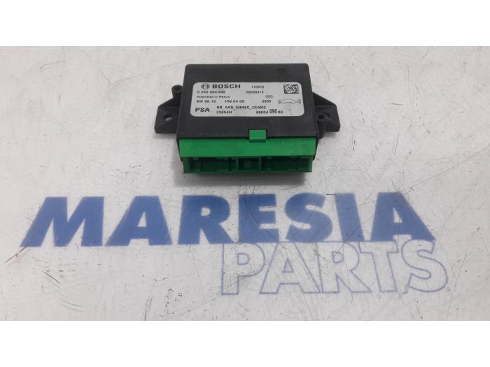 Gebruikte PDC Module Peugeot 508 SW (8E/8U) 2.0 HDiF 16V Autom. Prijs € 35,00 Margeregeling aangeboden door Maresia Parts