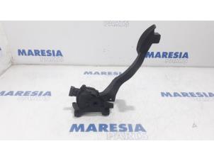 Gebruikte Sensor Gaspedaalpositie Alfa Romeo Giulietta (940) 1.6 JTDm 16V Prijs € 50,00 Margeregeling aangeboden door Maresia Parts