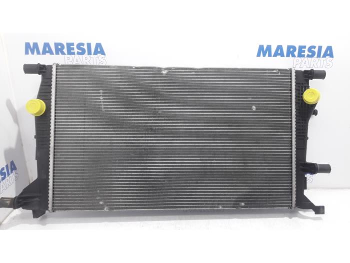Gebruikte Radiateur Renault Megane III Grandtour (KZ) 2.0 16V TCe 180 Prijs € 35,00 Margeregeling aangeboden door Maresia Parts