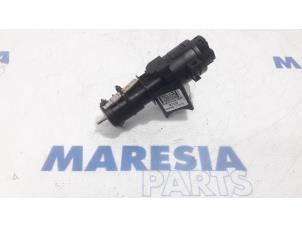 Gebruikte Kontaktslot + Sleutel Fiat Idea (350AX) 1.4 16V Prijs € 50,00 Margeregeling aangeboden door Maresia Parts