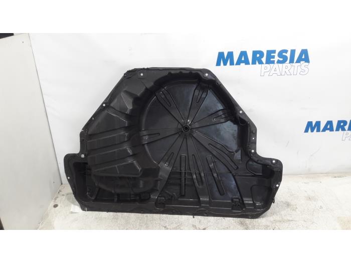 Reservewielbak van een Renault Megane III Grandtour (KZ) 2.0 16V TCe 180 2011